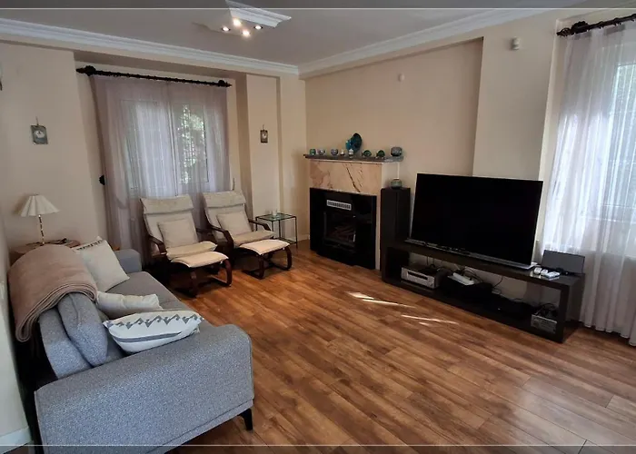 Cigdem Φετιγιέ