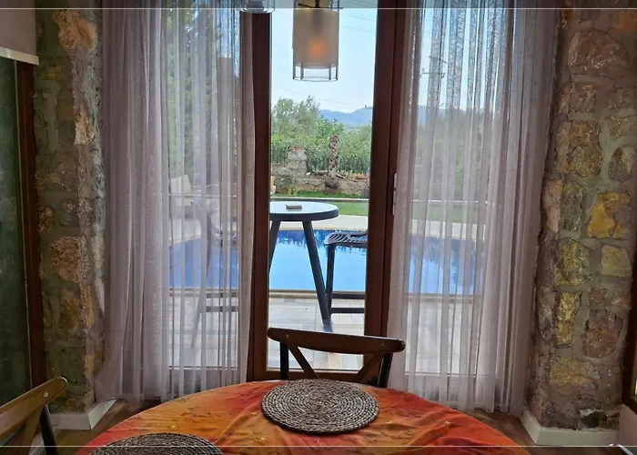 Cigdem Villa *